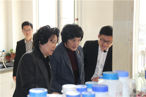 領(lǐng)先資訊丨河北省政協(xié)主席曹素華來(lái)我公司調研 領(lǐng)先資訊丨河北省政協(xié)主席曹素華來(lái)我公司調研